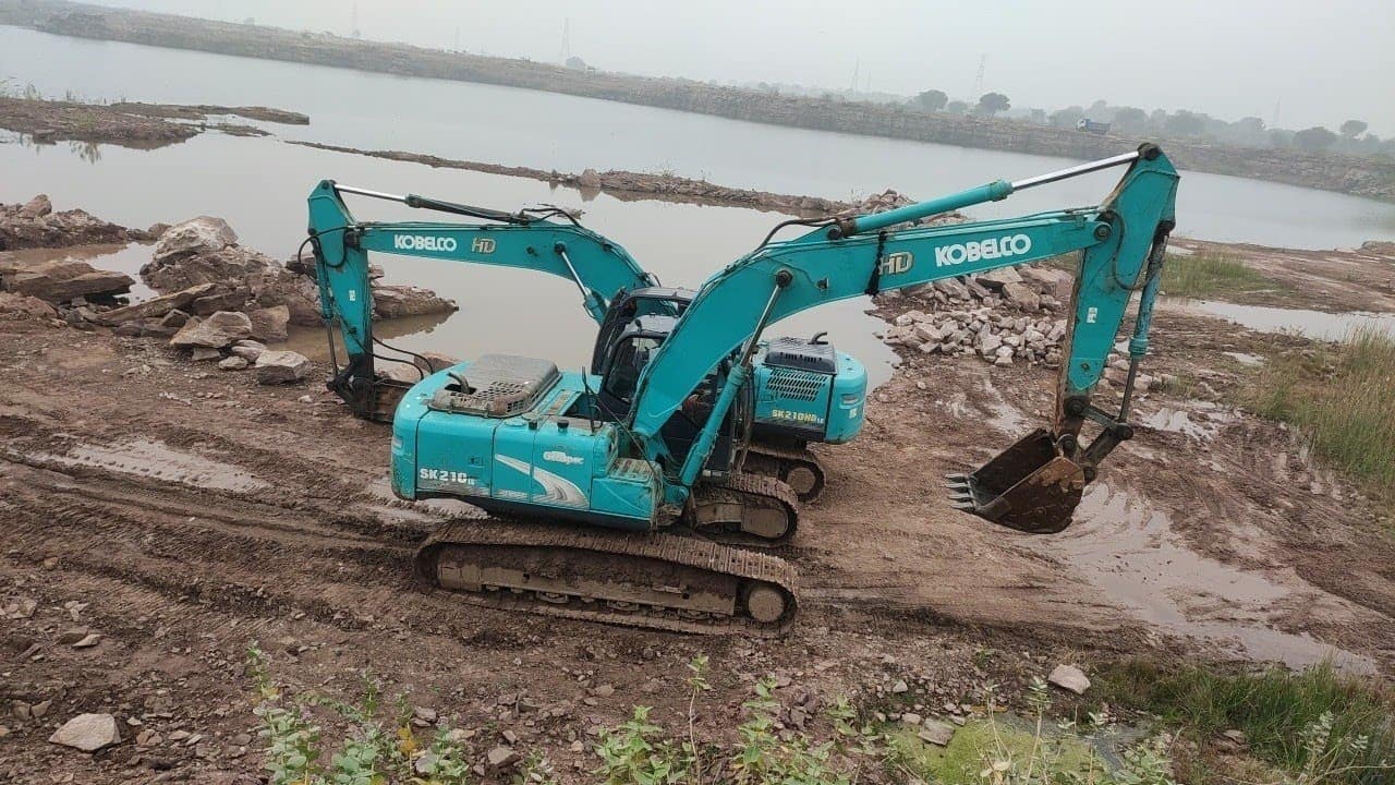 CNH diagnostic and service access
